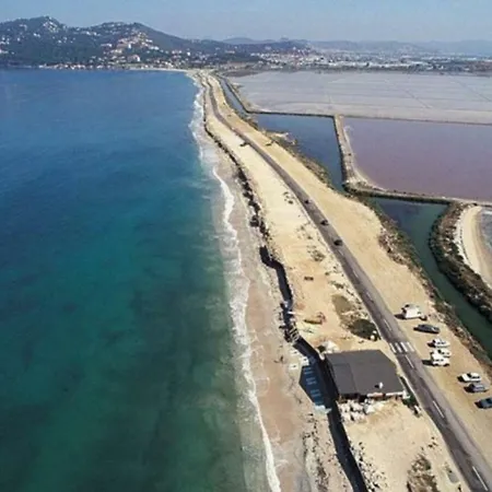 Presqu Ile De Giens Apartment *